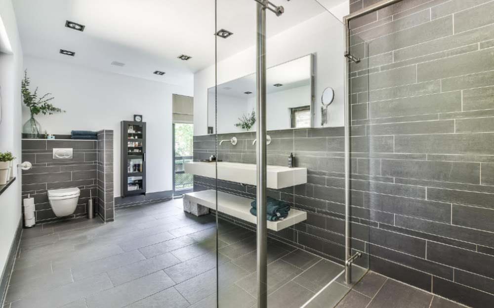 Reformas de baños — ¿Qué ofrecemos en reformas y diseño de baños en Tarragona?